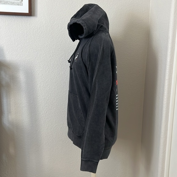 PoshFest 2024 Exclusive Secondhand Lovers Tour Hoodie NEW - Picture 4 of 7